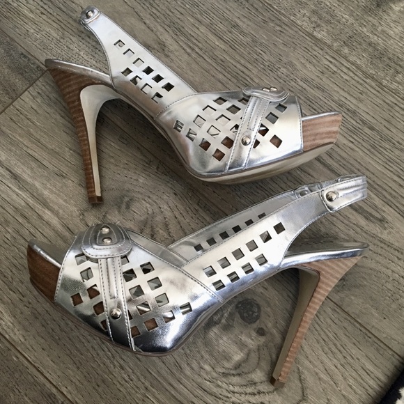 Guess Silver Leather Platform Heels - Picture 1 of 7